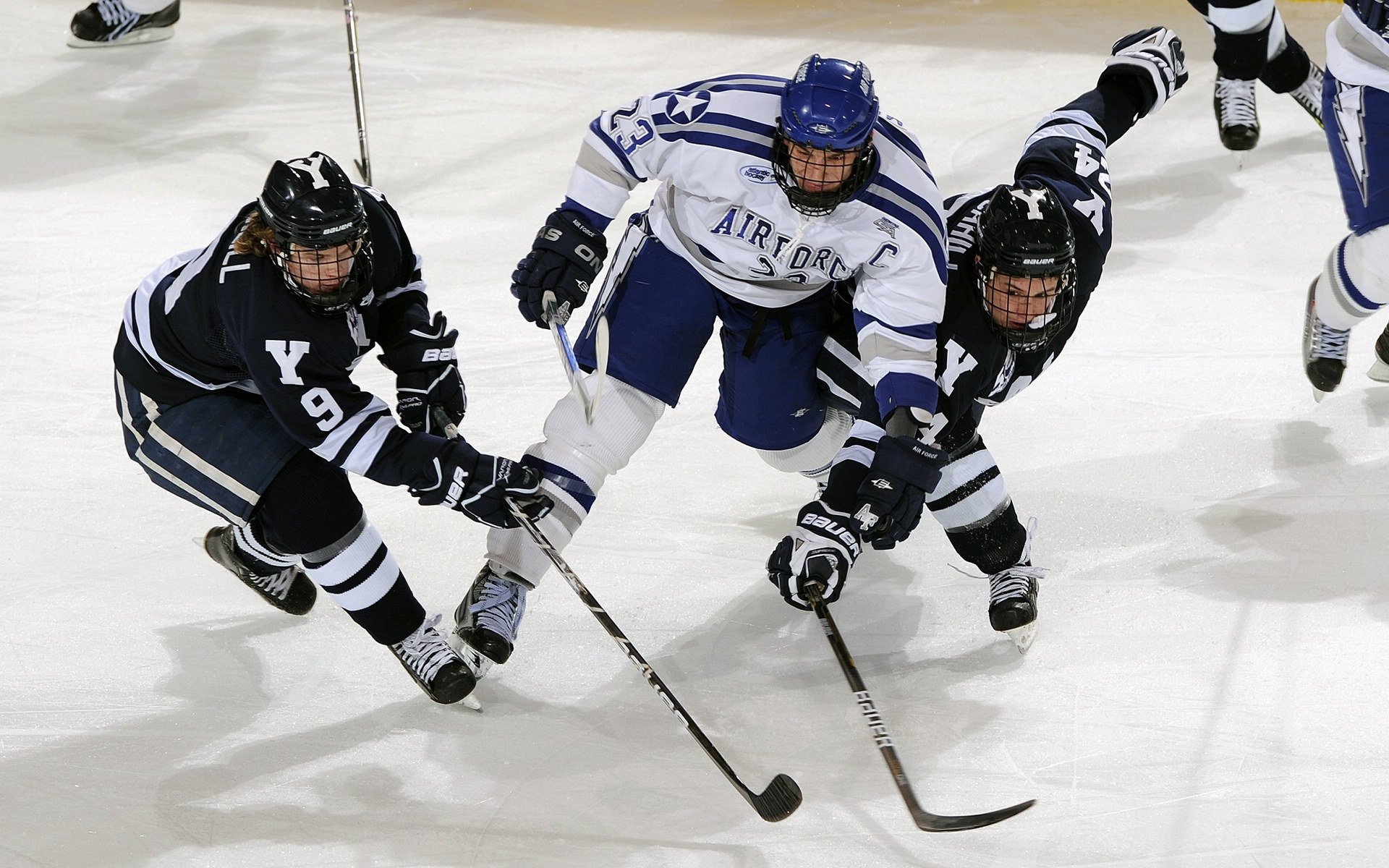 西甲火爆对抗：攻守之间的精彩瞬间，西甲本轮战报